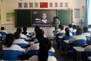 甘肃民勤：“学党史 感党恩”思政课开启新学期